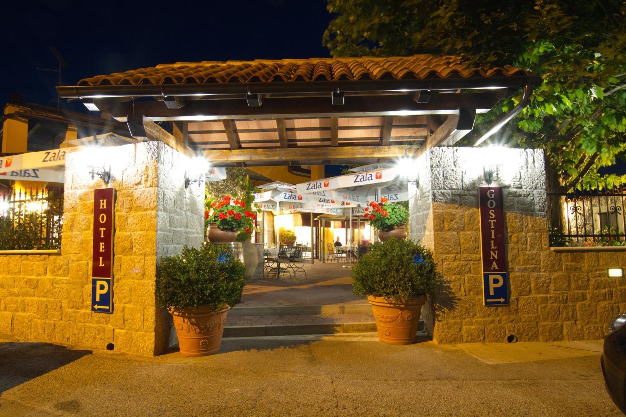 Hotel Grahor Sežana Buitenkant foto